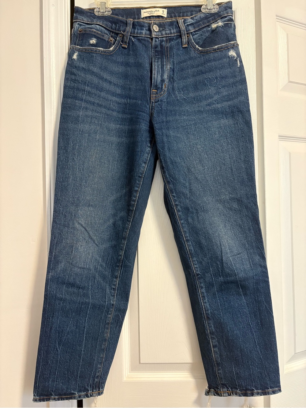 Abercrombie & Fitch The Boyfriend Midrise Jean in dark blue